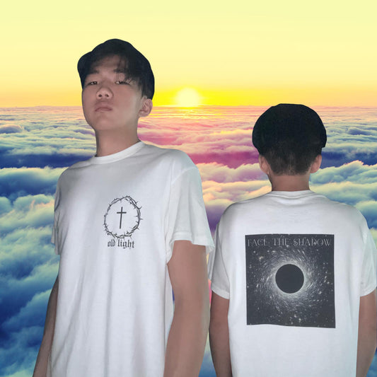 Old Light T-shirt： face the shadow